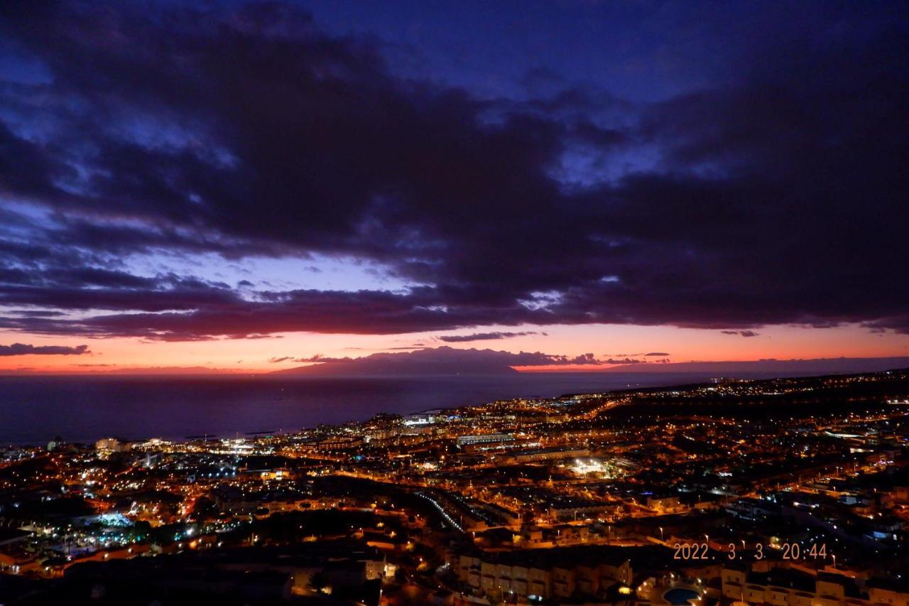 Ferienwohnung Luxury Penthouse 105M2,Bali Bed,Heated Pool,Sunset Costa Adeje  Exterior foto